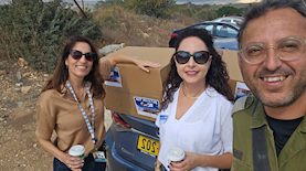 חלוקת חבילות שי לחיילים, צילום: החברה הביטחונית תומר